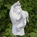 Engel Figur in schützender Hand, weißer Deko Engel, 24cm