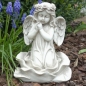 Preview: Engel kniend auf Blüte, Blumenkranz. Höhe 21 cm