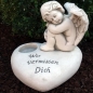 Preview: Engelfigur auf Herz sitzend mit Inschrift