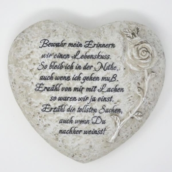 Bewahr mein Erinnern wie einen Lebenskuss. So bleib ich in der Nähe.