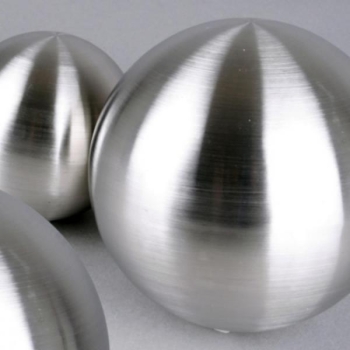 Edelstahl Kugel silber matt. 20 cm.