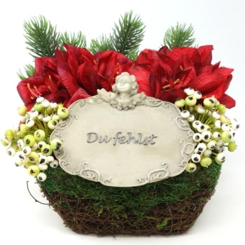 Pflanzgesteck Amaryllis, Beeren und Tannenzweigen