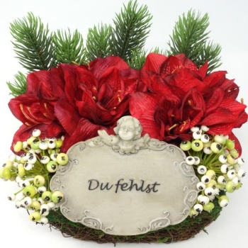 Pflanzgesteck Amaryllis, Beeren und Tannenzweigen