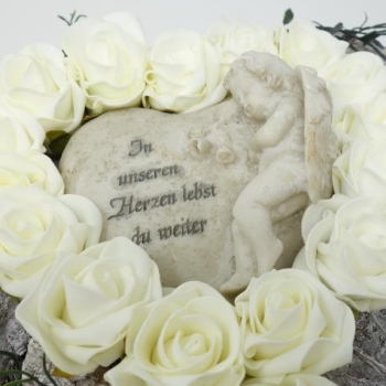 Herzgesteck mit Foam Rosen, Engel und Inschrift