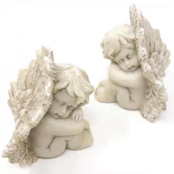 Grabengel Engelpaar hockend. 8 cm. 2 Modelle.