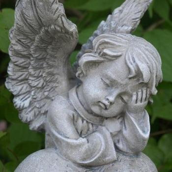 Engel auf Herz, Spruchherz, Grabschmuck, Gedenkstein 18,5 cm