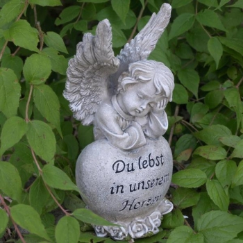 Engel auf Herz, Spruchherz, Grabschmuck, Gedenkstein 18,5 cm