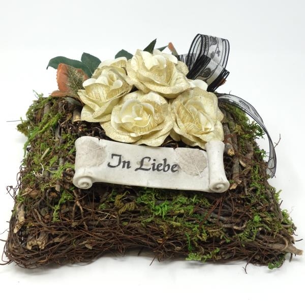 Grabgesteck mit Trauerschleife