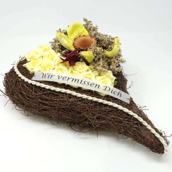Herzgesteck Wir vermissen Dich, Foam Rosen und Trockenfloristik