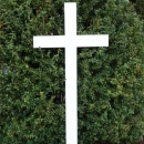 Weißes Grabkreuz, Breite 38 cm, Höhe 100 cm